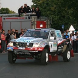 palik_nissan_navara_lead.jpg