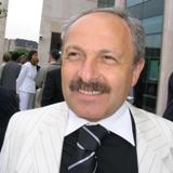 szanto_andras_szponzor_kezi_160.jpg