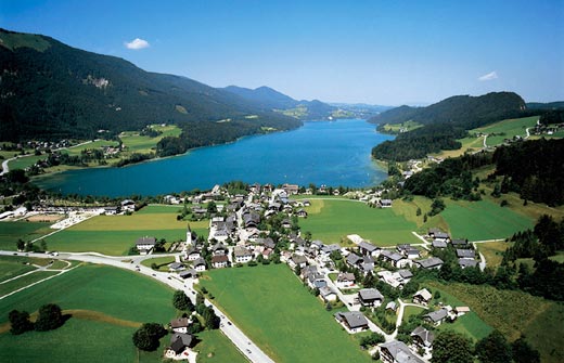 salzkammergut_lake.jpg
