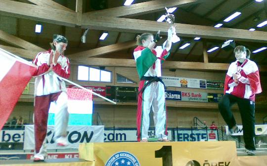 Dancsecs_Bojana_kickbox.jpg