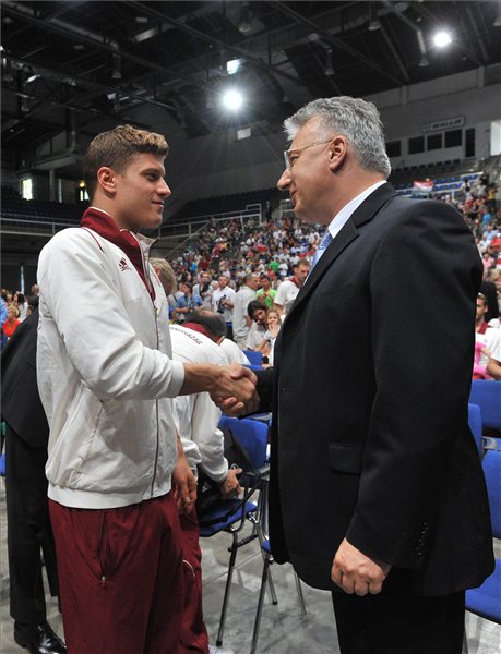 Olimpikonok fogadása a SYMA csarnokban