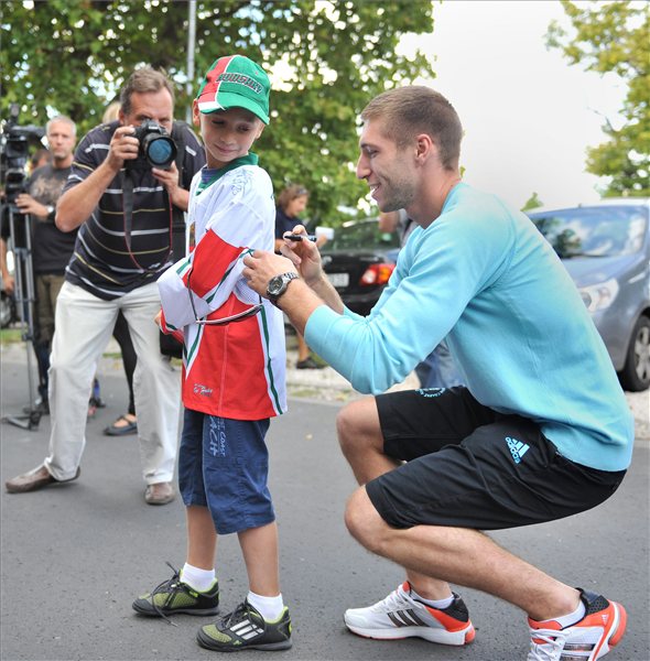 Olimpikonok fogadása a SYMA csarnokban