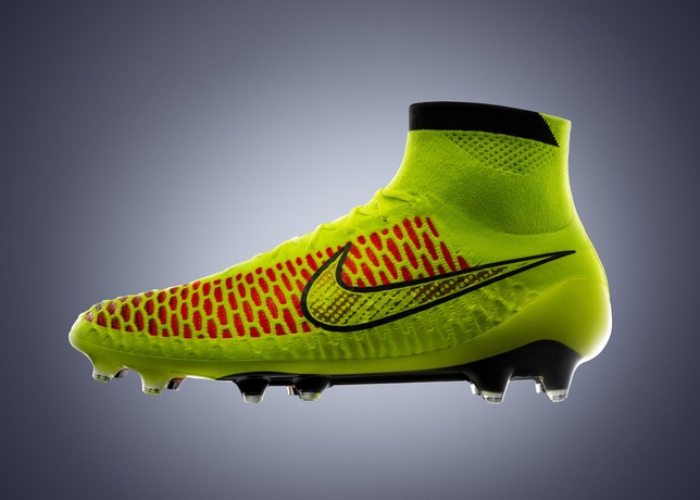 014 NIKE MAGISTA VOLT HYPERPUNCH 5 large