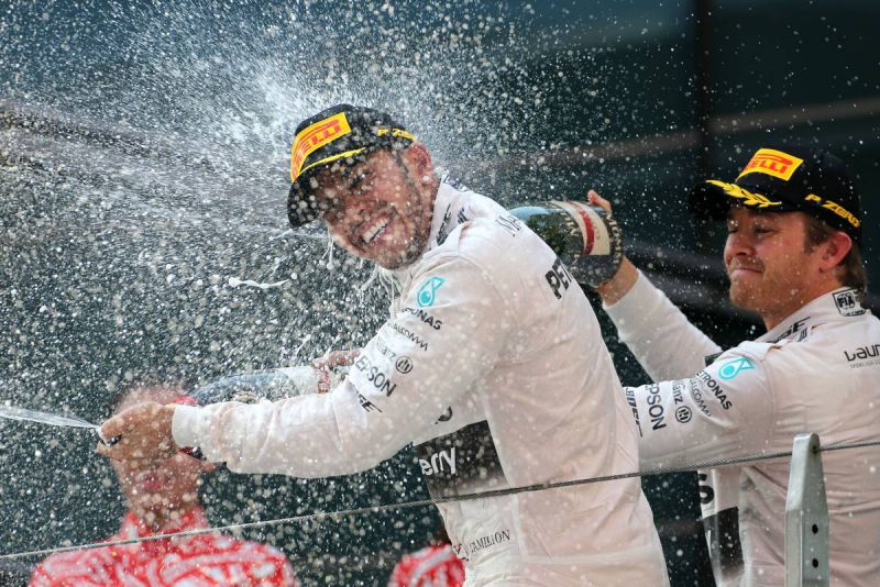 Kína pezsgő Hamilton Rosberg_1