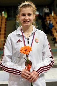 A junior Eb-bronzérmes Pásztor Flóra Forrás: FIE