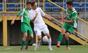 Ekker (fehérben) az U17-es csapat gólfelelőse Forrás: zalatajkiado.hu