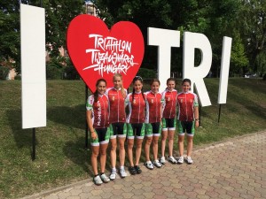 ...és a lányok Forrás: triatlon.hu
