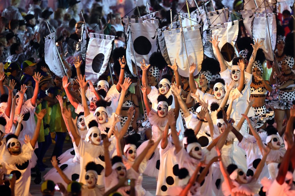 Rio de Janeiro, 2016. augusztus 22. Táncosok a XXXI. nyári olimpiai játékok záróünnepségén a Rio de Janeiró-i Maracana Stadionban 2016. augusztus 21-én. MTI Fotó: Kovács Tamás