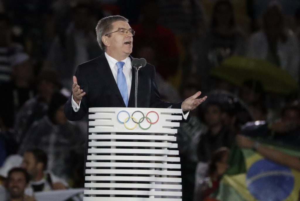 Rio de Janeiro, 2016. augusztus 22. Thomas Bach, a Nemzetközi Olimpiai Bizottság elnöke beszédet mond a XXXI. nyári olimpiai játékok záróünnepségén a Rio de Janeiró-i Maracana Stadionban 2016. augusztus 21-én. (MTI/AP/Matt Dunham)