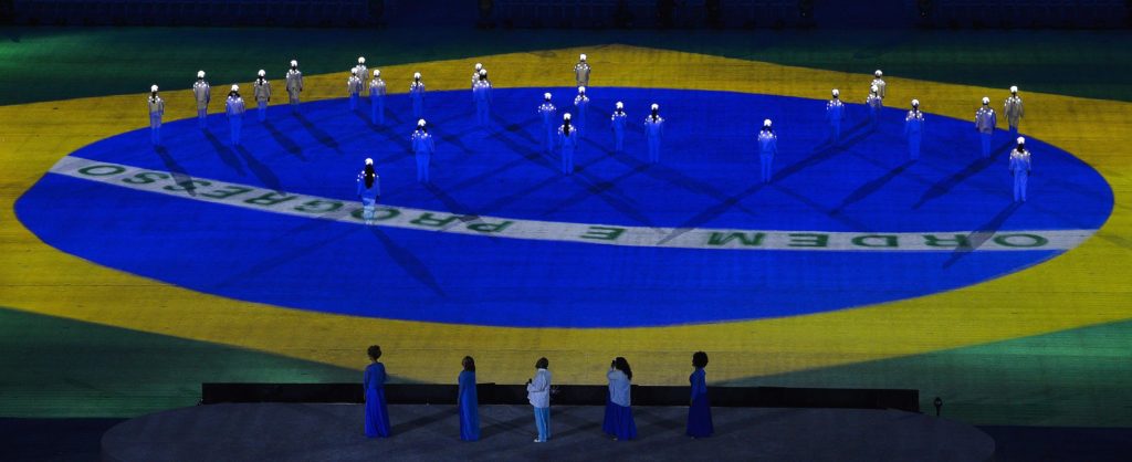 Rio de Janeiro, 2016. augusztus 22. Gyerekek a brazil himnuszt éneklik a XXXI. nyári olimpiai játékok záróünnepségén a Rio de Janeiró-i Maracana Stadionban 2016. augusztus 21-én. MTI Fotó: Czeglédi Zsolt