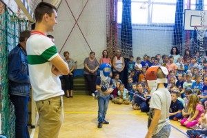 Több száz gyerek érdeklődik a vívás iránt az olimpiai sikerek miatt Forrás: Zatkalik Dániel/vehirsport.hu